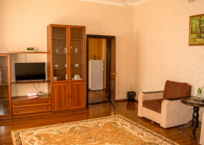 Номер «Люкс» в санатории «Жемчужина Кавказа» в г. Ессентуки - фотография