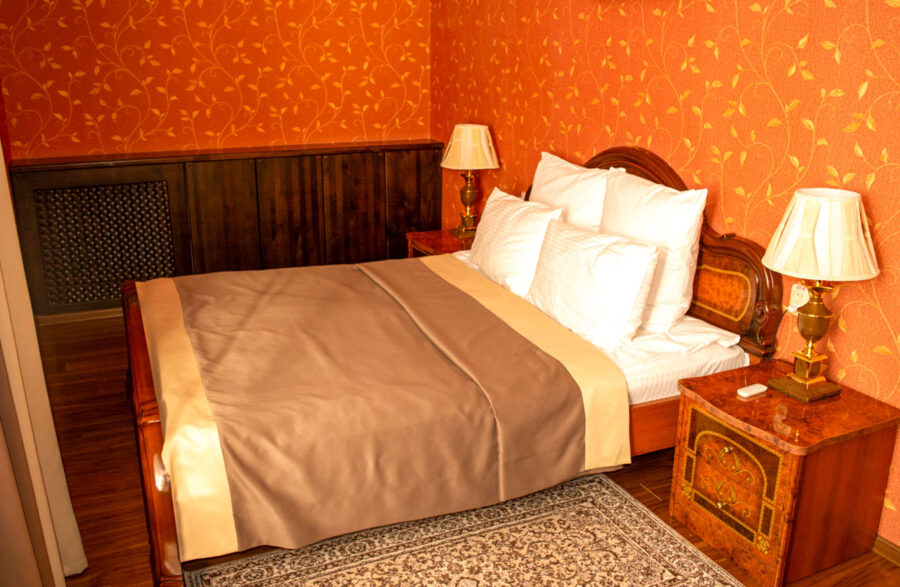 Номер «Люкс» в санатории «Жемчужина Кавказа» в г. Ессентуки - фотография