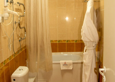 Номер «Улучшенный» 1 местный в санатории «Жемчужина Кавказа» в г. Ессентуки - фотография